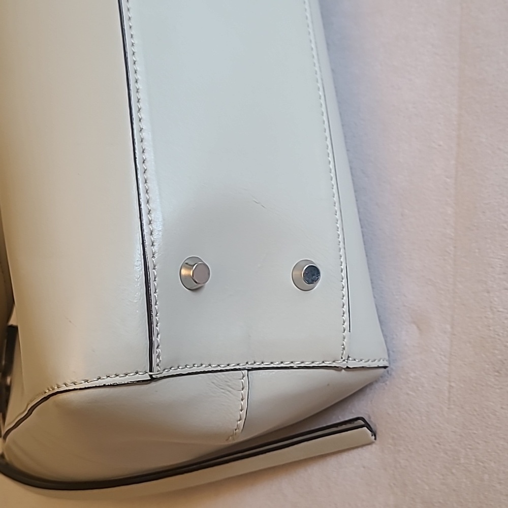 Alberta di Canio Italian genuine leather shoulder bag. - Picture 11 of 16